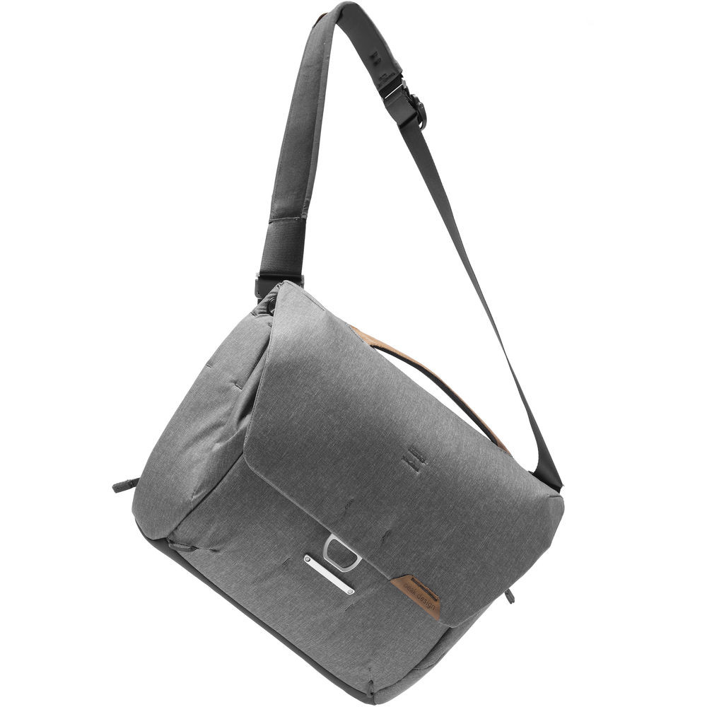 Everyday messenger top v2