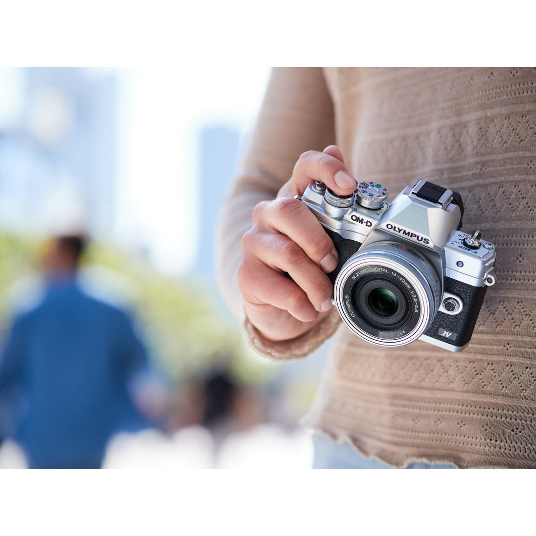 Olympus E-M10 Mark IV Zwart + 14-42mm EZ