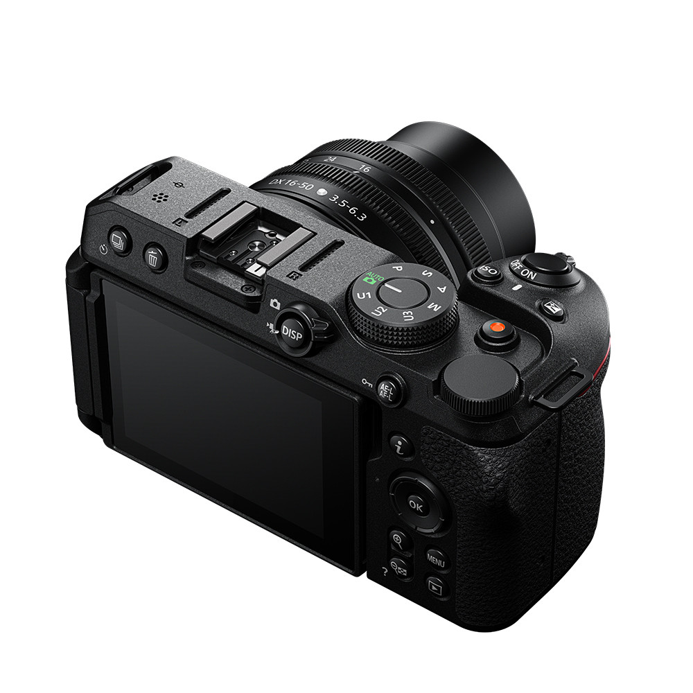 Nikon Z30 + 16-50mm