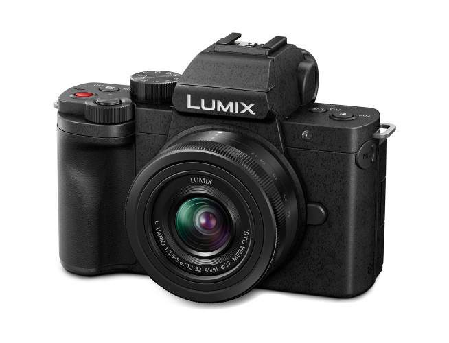 Panasonic Lumix DC-G100D + 12-32mm
