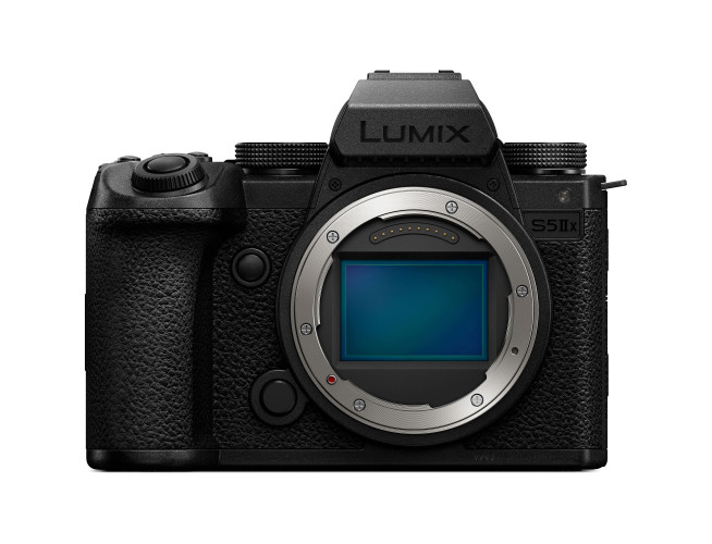 Panasonic DC-S5IIX + 70-300mm