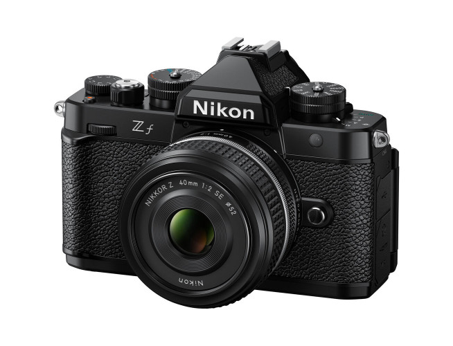 Nikon Zf + 40mm SE