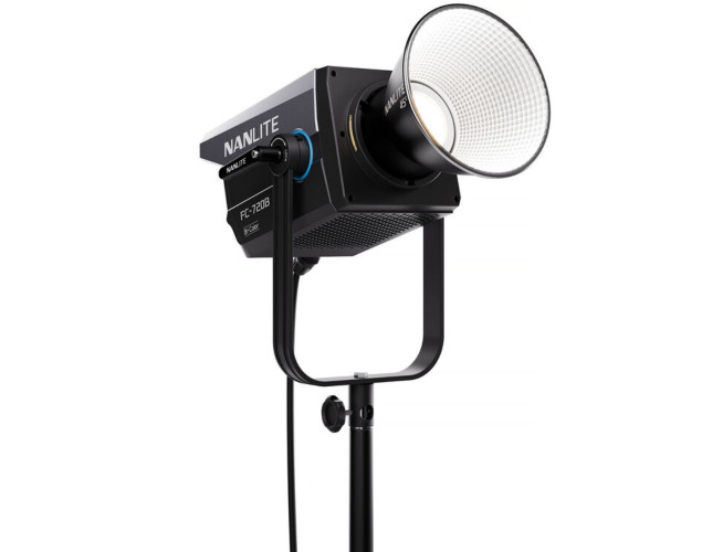 Nanlite FC-720B LED Bi-Colour Spot Light