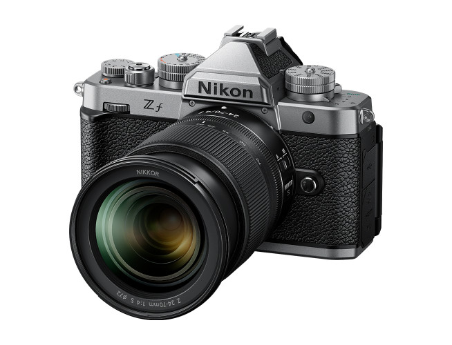 Nikon Zf Silver + 24-70mm f/4.0
