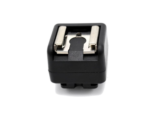 Caruba Hotshoe Adapter - Middencontact naar X Contact