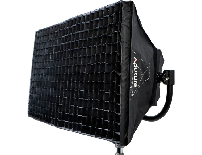 Aputure Nova P600C Softbox