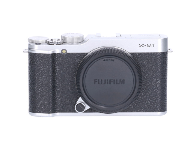 Tweedehands Fujifilm Finepix X-M1 Zilver - Body CM0794