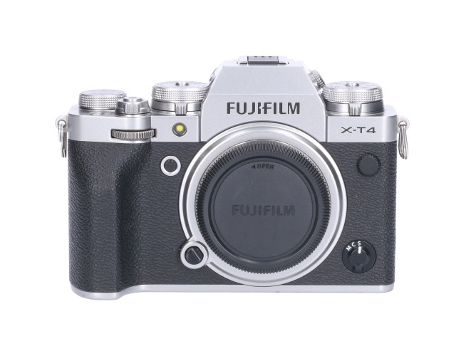Tweedehands Fujifilm X-T4 Body Zilver CM1049