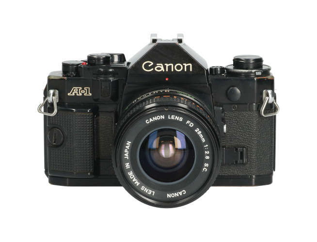 Tweedehands Canon A-1 met FD 28mm f/2.8 chrome nose CM5225