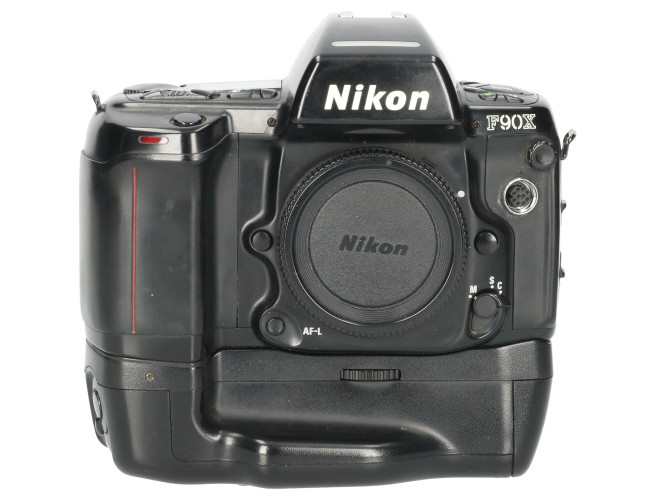 Tweedehands Nikon f90x met MB-10 grip CM5237