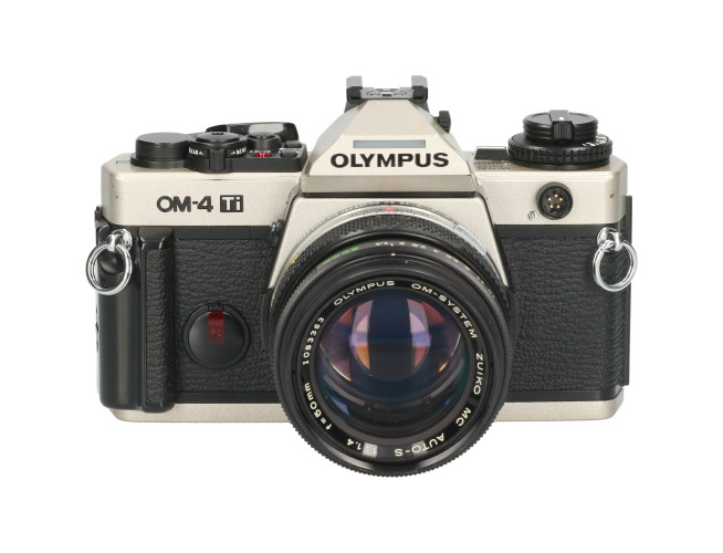 Tweedehands Olympus OM-4 Ti met Zuiko MC AUTO-S 50mm F/1.2 CM5251
