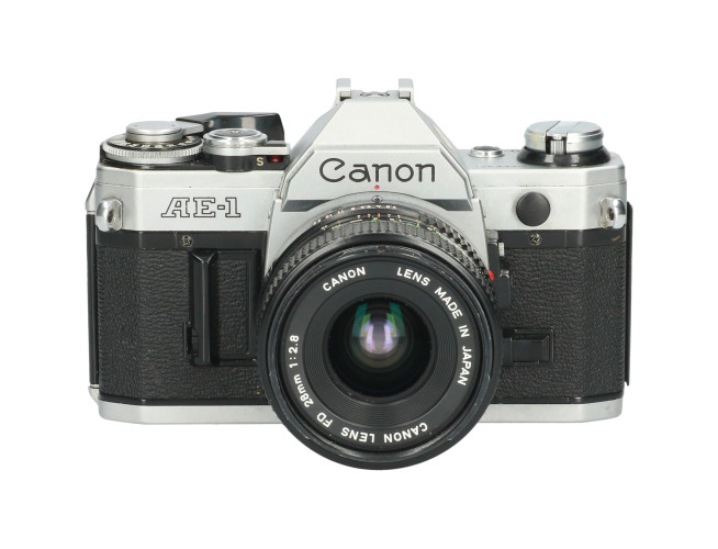 Tweedehands Canon AE-1 met FD 28mm f2.8 new CM5252