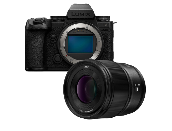Panasonic Lumix DC-S5IIX + 35mm f/1.8