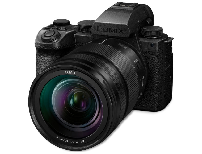 Panasonic DC-S5IIX + 24-105mm f/4.0 Macro OIS