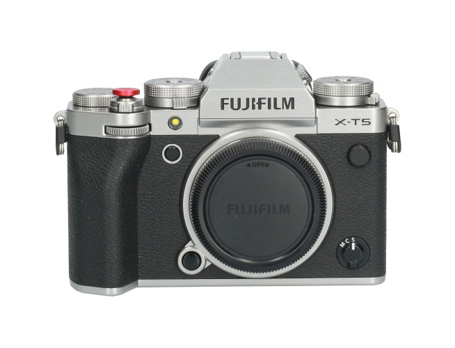 Tweedehands Fujifilm X-T5 Body Silver CM8199