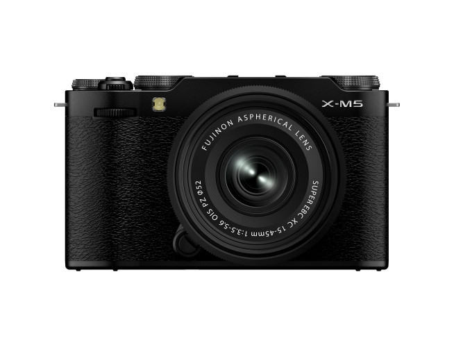 Fujifilm X-M5 Black + XC 15-45mm f/3.5-5.6 OIS PZ