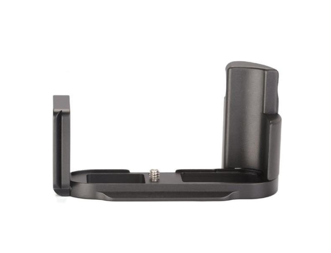 Leofoto L plate for Fujifilm X-100/100S with hand grip