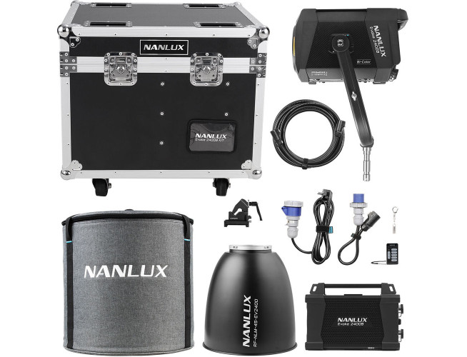 Nanlux Evoke 2400B Spot Light + Flight Case