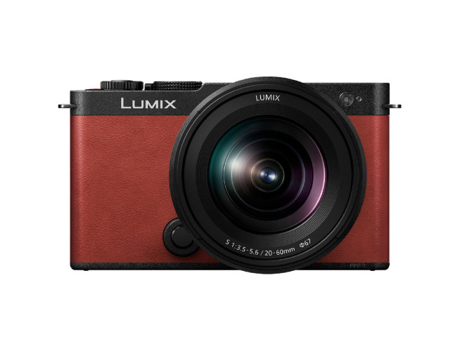 Panasonic Lumix S9 Rood + 20-60mm f/3.5-5.6