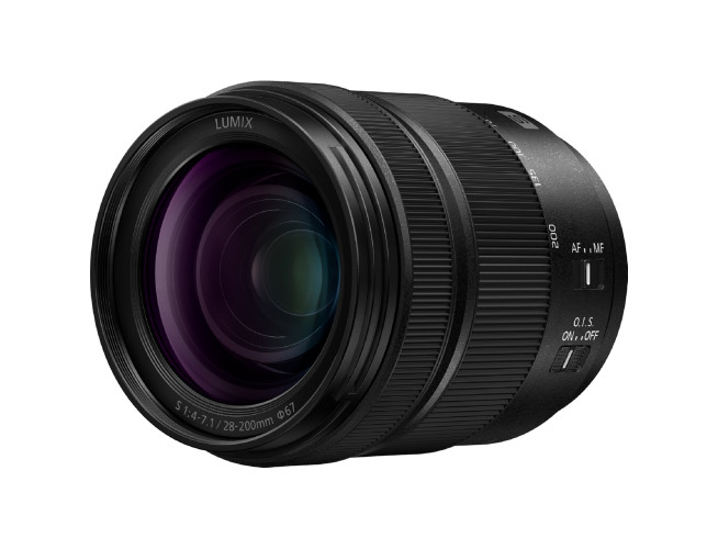 Panasonic Lumix S 28-200mm f/4-7.1 Macro O.I.S.