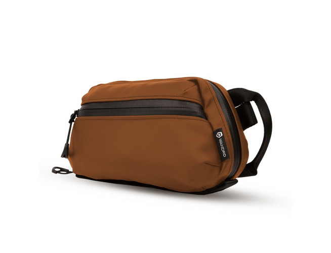 WANDRD Tech Pouch Medium Sedona Orange