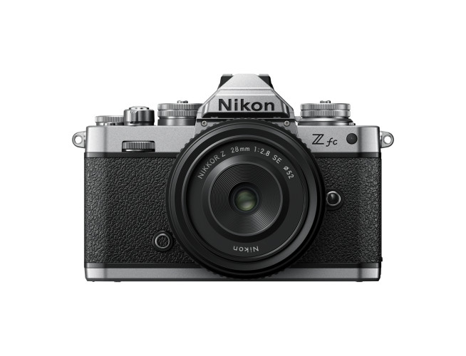 Nikon Z fc + Z 28mm f/2.8 SE