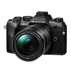 OM System OM-5 Mark II Zwart + 14-150mm f/4.0-5.6 II