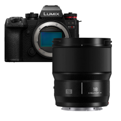 Panasonic Lumix DC-S1R II + 18mm f/1.8