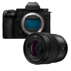 Panasonic Lumix DC-S5IIX + 35mm f/1.8