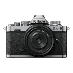 Nikon Z fc + Z 28mm f/2.8 SE