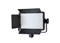 Godox LED 500C met Barndoor