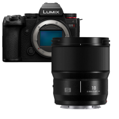 Panasonic Lumix DC-S5II + 18mm f/1.8
