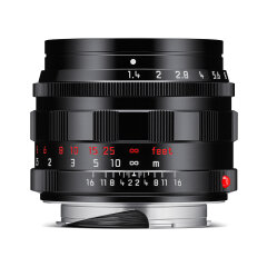 Leica Summilux-M 50mm f/1.4 - Glossy Black
