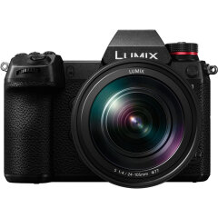 Panasonic Lumix DC-S1 + 24-105mm