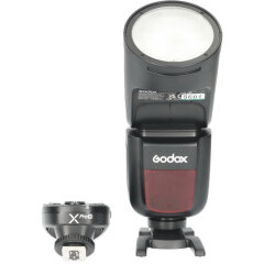 Tweedehands Godox Speedlite V1 Olympus en Panasonic met trigger CM5604