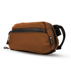 WANDRD Tech Pouch Medium Sedona Orange